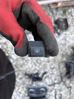 Škoda Fabia 2,Roomster vypínač okien, ovládač, páčky, budíky - 7