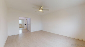 🏆 TOP MAKLÉR ponúka 3-izbový byt na Budatínskej 77 – 8. posc - 7