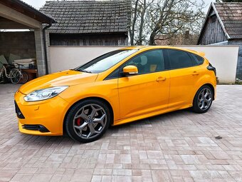 Ford Focus ST 2.0 250PS - 7