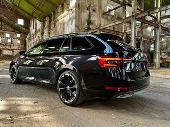 Škoda Superb Combi 2.0 TDI SCR Sportline DSG Black - 7