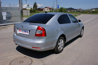 Škoda Octavia 2.0 TDI Elegance - 7