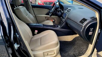 Toyota Avensis Combi 2.0 D-4D Exclusive - 7