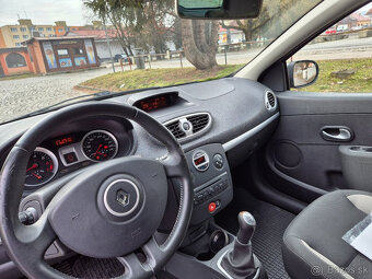 Renault Clio 1.2i - 7