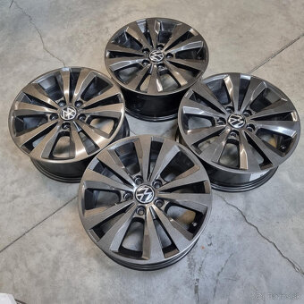 Hliníkové Volkswagen disky 5x112 R16 6,5J ET46 - 7