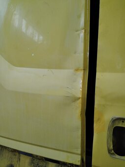 Iveco Daily, zadní dveře a panty - 7