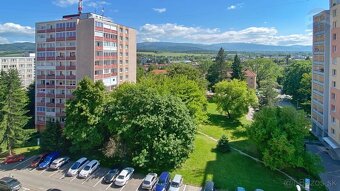 Na predaj priestranný 3-izbový byt 82 m2- blízko centra mest - 7