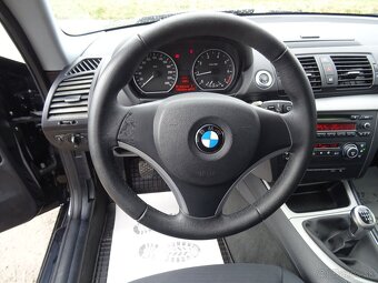 BMW Řada 1 2,0 116i 2x originál alu kola, pravidelný servis - 7