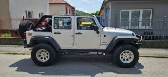 2012 Jeep Wrangler Unlimited Sport Sahara 3.6L V6 - 7