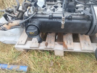 ​Predám motor 1.6 MPI - 7