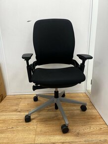 Kancelárska stolička Steelcase Leap V2 Grey - 7