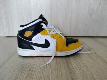Tenisky Air Jordan vel. 38.5 - 7