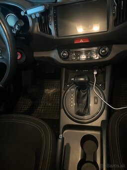 KIA sportage 2011 2.0 CRDI - 7