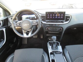 KIA Ceed SW 1,5 T-GDi 7DCT Platinum+Safety Pack - 7