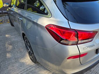 Hyundai i30 CW 1.6 CRDi Family DTC - 7