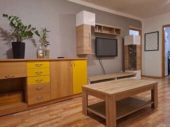3-izbový byt čiastočne prerobený, kúsok od centre Vrútok - 7
