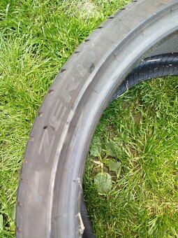 255/35r21 - 7