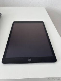 iPad 8.generace 32 GB - 7