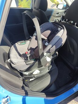 Maxi Cosi Pebble 360 Pro a podstavec Isofix - 7