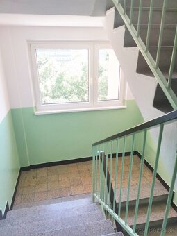 1i. byt 38m, Karloveská ul., loggia 7m, 4/7p., ihneď voľný - 7
