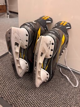 BRUSLE BAUER SUPREME M3, vel. 43/8 D - 7