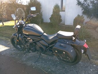 Kawasaki vulcan 650 S - 7