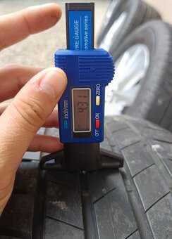 Alu-disky + pneu 5x112 R16 Škoda - 7