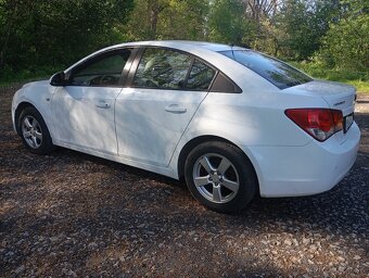 Cruze 1.8 104kw ročník 2011 - 7