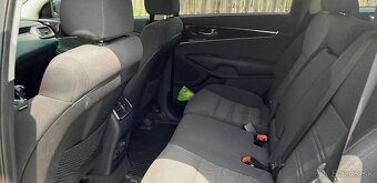 Predám KIU Sorento 4x4 - 7