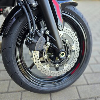 Kawasaki Z650 červená - 7