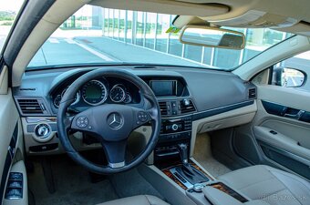 Mercedes-Benz E trieda Kupé 350 CGI Blue - 7