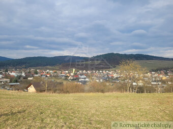 Stavebný pozemok s krásnym výhľadom nad obcou Jasenica pri - 7