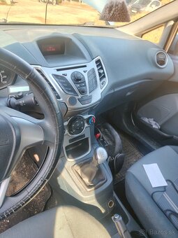 Ford fiesta 2009 - 7