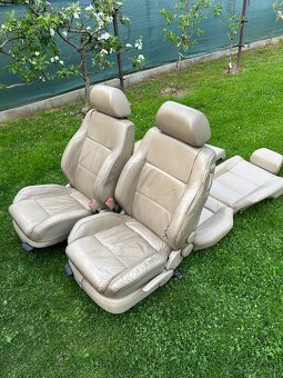 Rozpredam VW GOLF 4 1.9 TDI 74kw AXR - 7