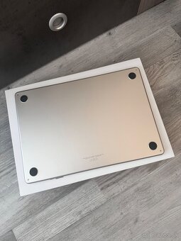 Macbook air 15 m2 ako novy aj s myškou - 7