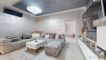 🏡 Nadštandardný 4-izbový rodinný dom s bazénom, zimnou teras - 7