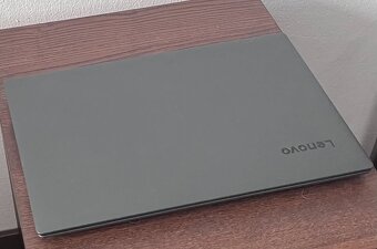 Predám notebook Lenovo V130 - 7