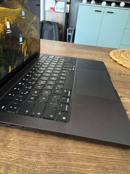 Macbook pro M3 18GB ram, 521 SSD - 7