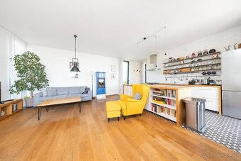 MIKELSSEN - Na predaj výnimočný bungalov s bazénom v lukratí - 7