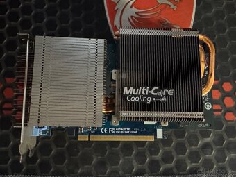 Msi 250gts,Msi 560gtx,Gigabyte 9600gt,Sapphire 4850 - 7