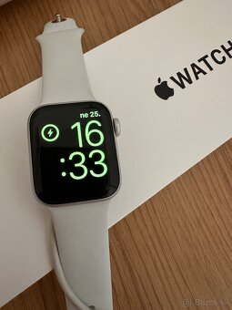 Apple watch SE 2. Generácia 40mm - 7