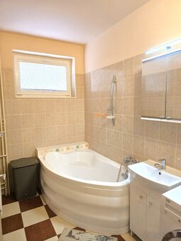 Priestranný 2 izbový byt s balkónom - Trenčianske Stankovce - 7