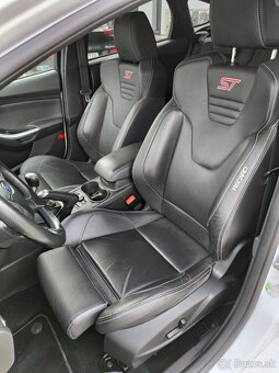 Ford Focus ST - 7