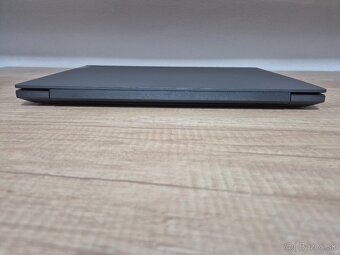 Lenovo V155-15API /AMD Ryzen 3-3200U/8GB RAM/FHD/SSD+HDD - 7