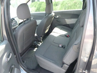 Dacia Lodgy 1,6i 2013 - 7