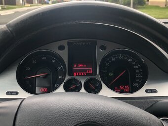 Passat Variant 2,0 FSi, Automat 6-st., r 2006, platná STK - 7