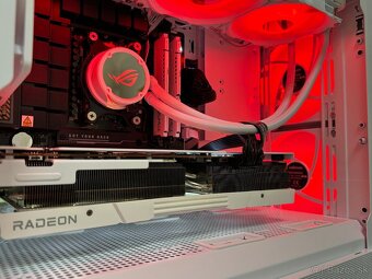Ryzen 7 9700X\32GB\RX 7900XTX\SSD\1000W Zdroj - 7