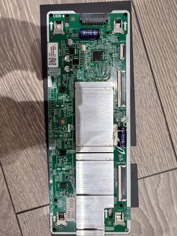 Samsung QLED 65” model QE65Q80AATXXH - 7