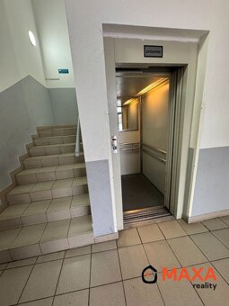 REZERVOVANÉ PRENÁJOM OBCHODNÉHO PRIESTORU, CENTRUM , SENIC - 7