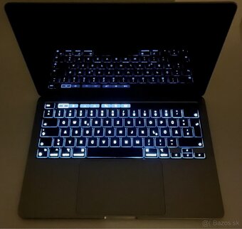 Macbook Pro 2022 M2 13” - 7