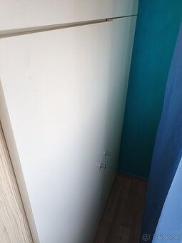 Poschodová posteľ s pisacim stolom a skriňou - 7